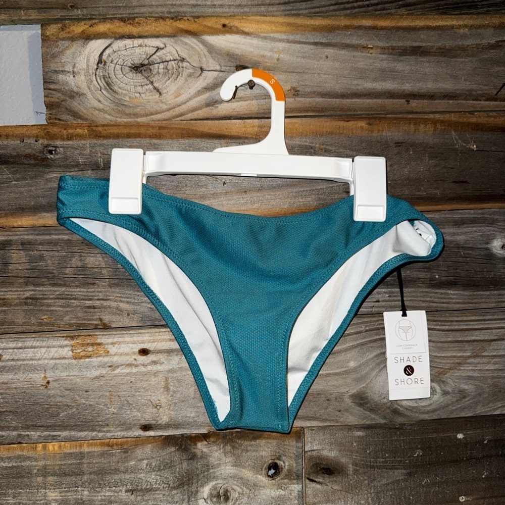 Shade & Shore NWT bathing suit bottom- size small